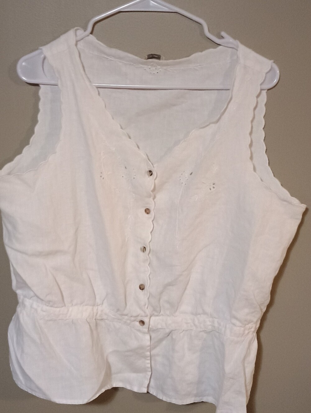 J.Jill White Embroidered Scalloped Eyelet Linen Top